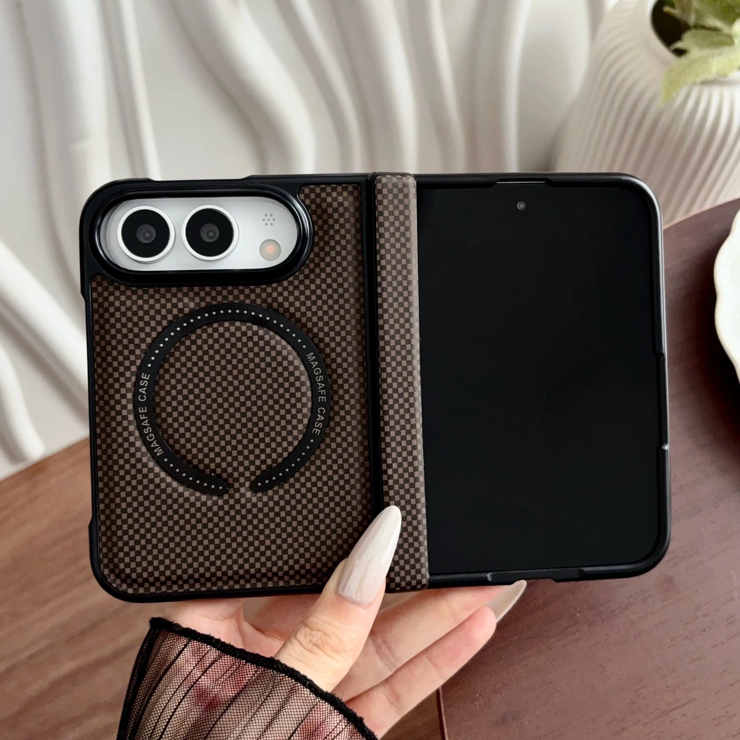 Business Luxury Leather Magnetic Case for iPhone Ultra 18 Ultra Fold With screen Borders Hinge Protection for Magsafe Cover