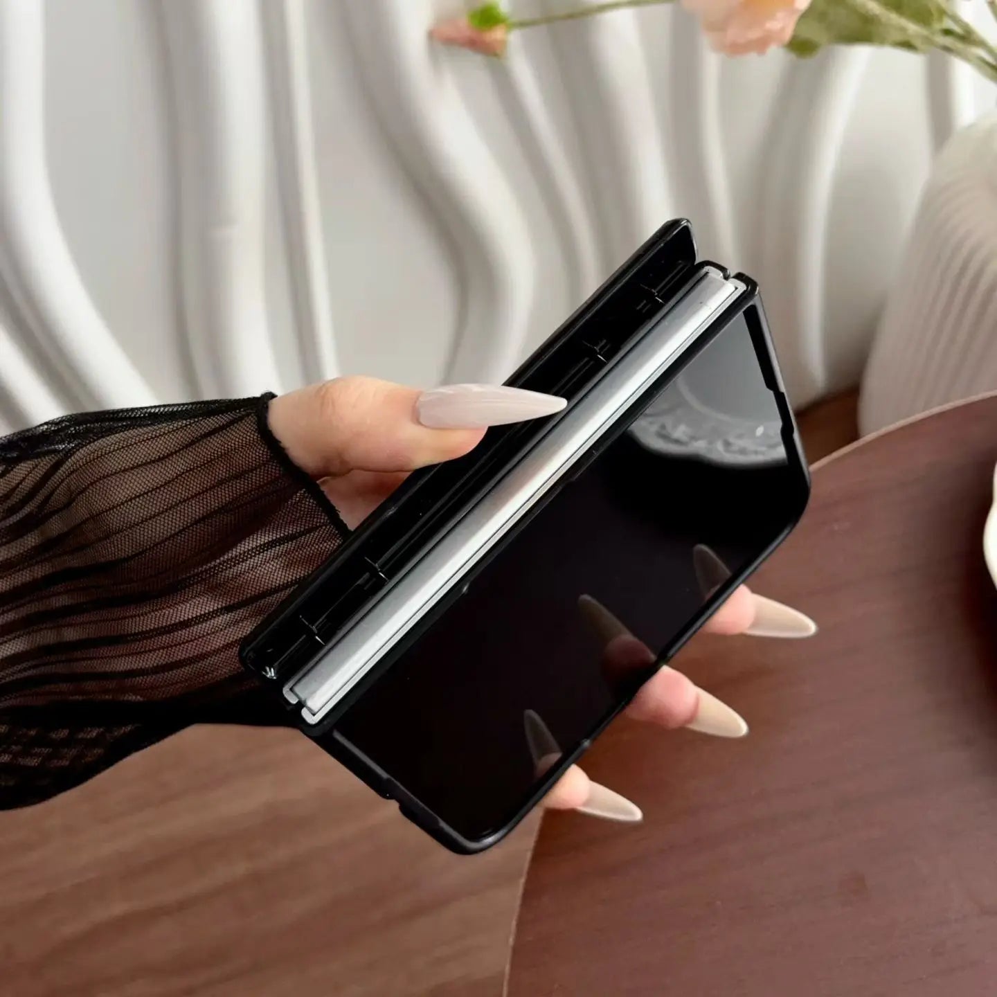 Business Luxury Leather Magnetic Case for iPhone Ultra 18 Ultra Fold With screen Borders Hinge Protection for Magsafe Cover