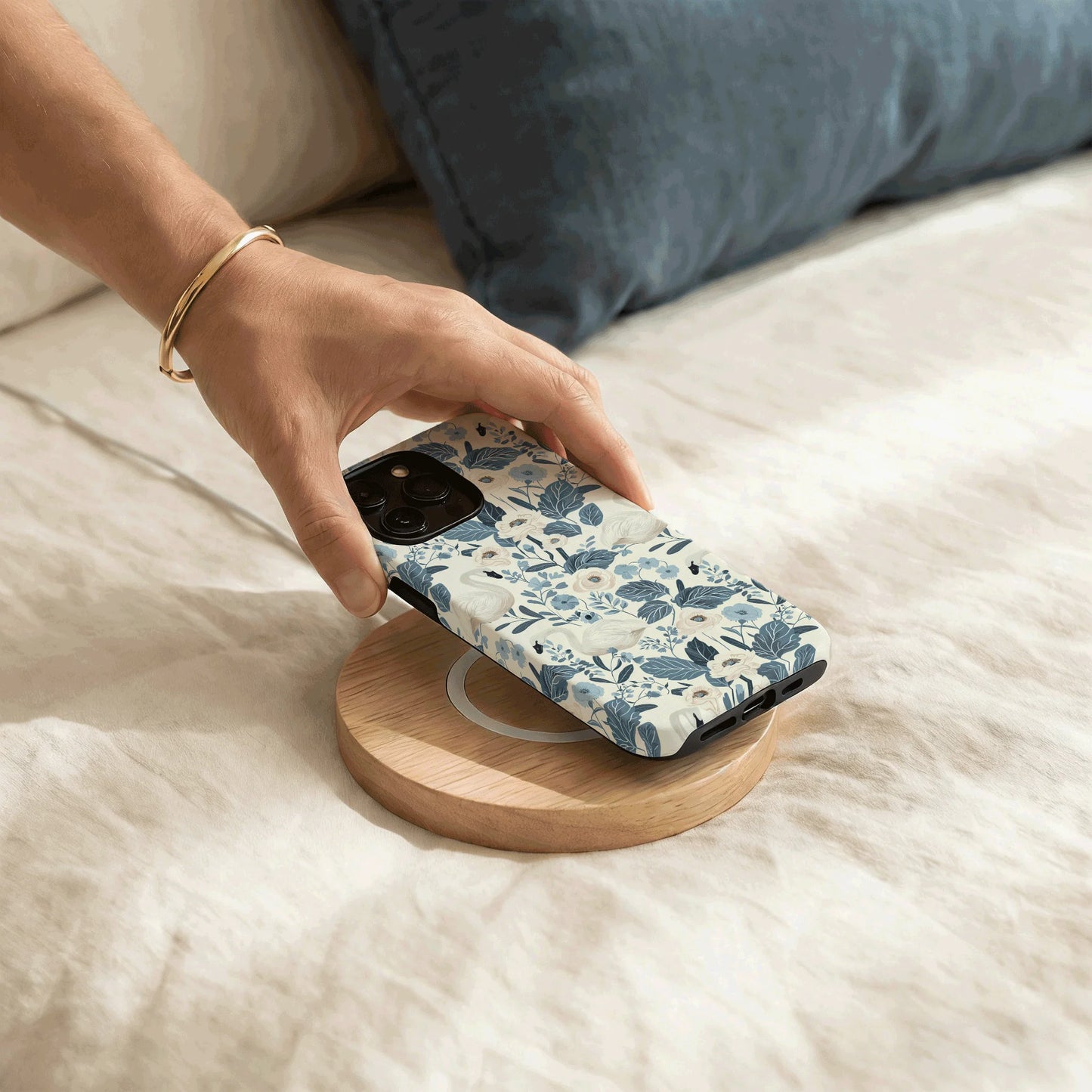 Elegant Swan Blue Floral Botanical Magnetic Case For iPhone 15 16 17 14 Pro Max Plus 13 12 Wireless Charging Shockproof Cover