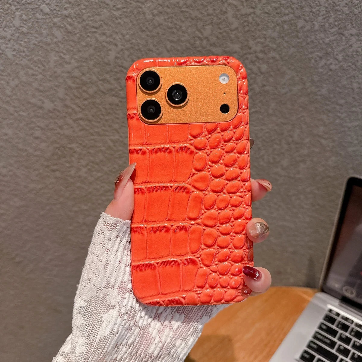 Luxury Glossy Crocodile Leather Texture Phone Case For iPhone 17 Air 16 15 14 Plus 13 11 Pro Max Frameless Shockproof Girl Cover